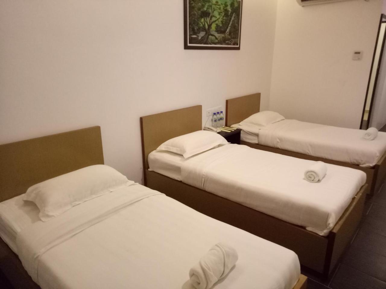 Hotel Sri Bernam Сабак Бернам Екстер'єр фото