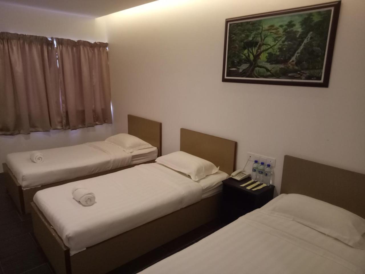 Hotel Sri Bernam Сабак Бернам Екстер'єр фото