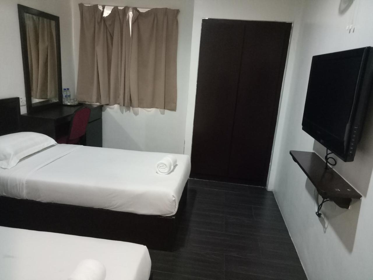 Hotel Sri Bernam Сабак Бернам Екстер'єр фото