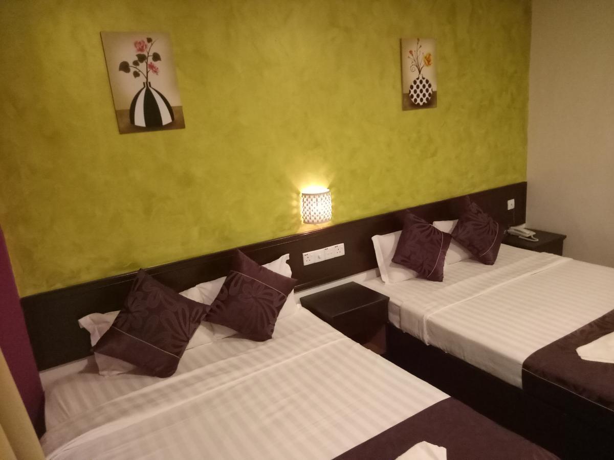 Hotel Sri Bernam Сабак Бернам Екстер'єр фото