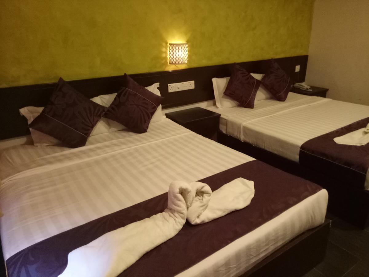 Hotel Sri Bernam Сабак Бернам Екстер'єр фото